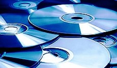  Fotolia/Piccolo, Mehrere Blu-ray-Discs