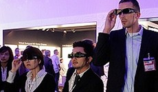  Anatol Locker, IFA-Besucher sehen 3-D-Film