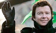  AP/Frank Franklin II, Snger Rick Astley