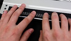  AP/Paul Sakuma, Braille Tastatur